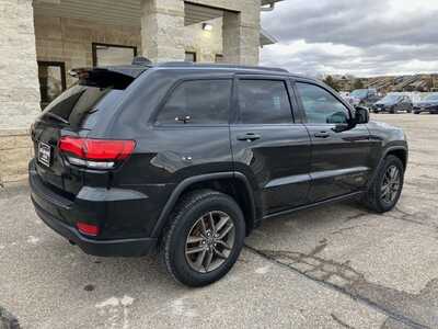2016 Jeep Grand Cherokee, $11995. Photo 2