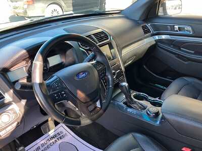 2017 Ford Explorer, $14995. Photo 7