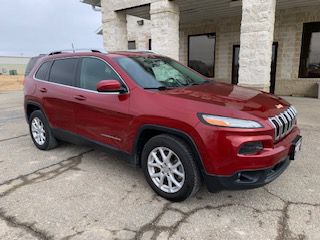 2017 Jeep Cherokee, $9895. Photo 3