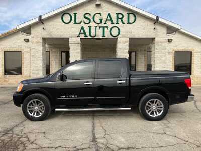 2015 Nissan Titan, $20995. Photo 11