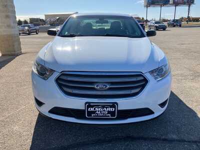 2015 Ford Taurus, $11595. Photo 5