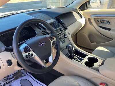2015 Ford Taurus, $11595. Photo 7