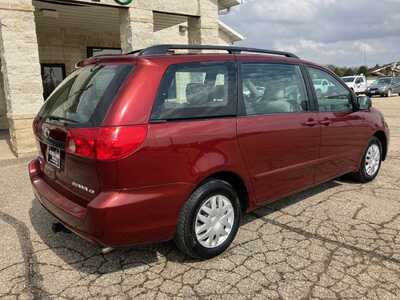 2007 Toyota Sienna, $6795. Photo 2