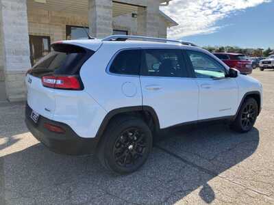2016 Jeep Cherokee, $9995. Photo 2