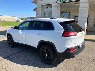 2016 Jeep Cherokee, $9995. Photo 4