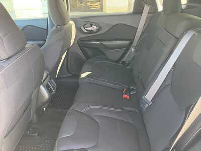 2016 Jeep Cherokee, $9995. Photo 9