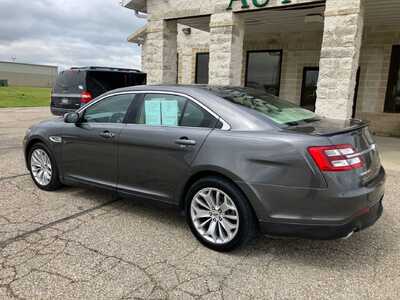 2015 Ford Taurus, $10995. Photo 4