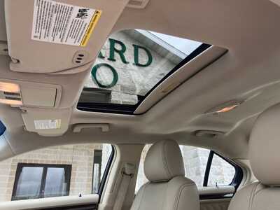 2015 Ford Taurus, $10995. Photo 9