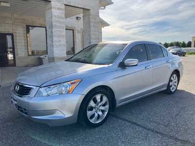 2010 Honda Accord, $7495. Photo 3
