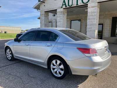 2010 Honda Accord, $7495. Photo 4
