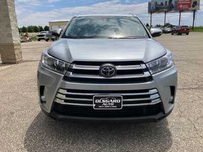 2018 Toyota Highlander, $20995. Photo 5