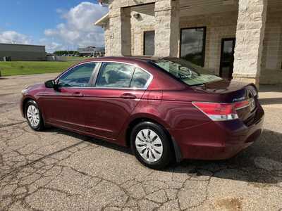 2012 Honda Accord, $7595. Photo 4
