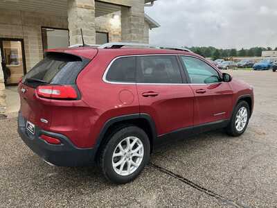 2016 Jeep Cherokee, $10295. Photo 2