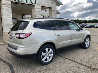 2016 Chevrolet Traverse, $9395. Photo 2