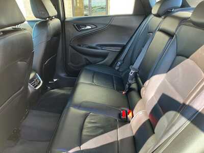 2017 Chevrolet Malibu, $12995. Photo 10