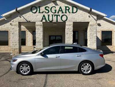 2017 Chevrolet Malibu, $12995. Photo 11
