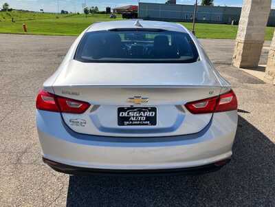 2017 Chevrolet Malibu, $12995. Photo 6