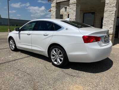 2016 Chevrolet Impala, $12295. Photo 4