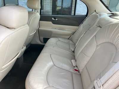 1998 Lincoln Continental, $4895. Photo 8
