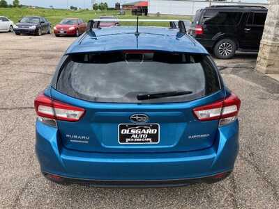 2018 Subaru Impreza, $9195. Photo 6