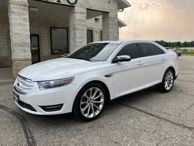 2018 Ford Taurus, $14995. Photo 3