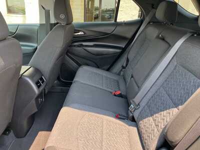 2022 Chevrolet Equinox, $17595. Photo 9