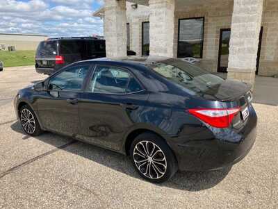2016 Toyota Corolla, $8995. Photo 4