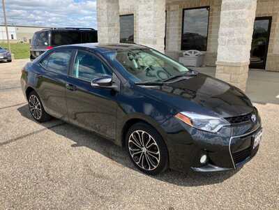 2016 Toyota Corolla, $8995. Photo 1