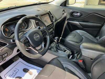 2021 Jeep Cherokee, $19395. Photo 7