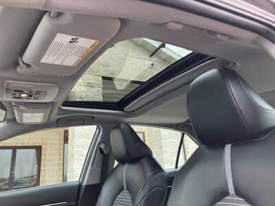 2021 Toyota Camry, $17995. Photo 10