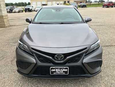 2021 Toyota Camry, $17995. Photo 5