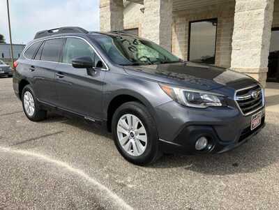 2018 Subaru Outback, $10795. Photo 1