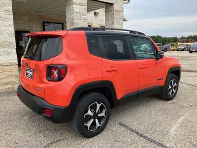 2021 Jeep Renegade, $14695. Photo 2