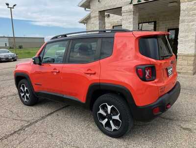 2021 Jeep Renegade, $14695. Photo 4