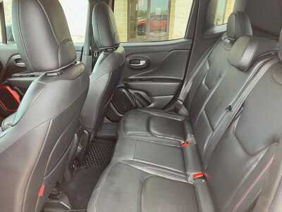 2021 Jeep Renegade, $14695. Photo 9