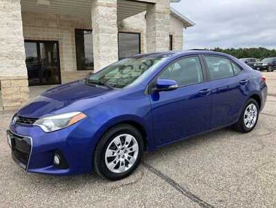 2015 Toyota Corolla, $10995. Photo 3