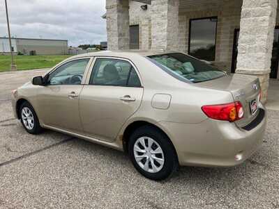2010 Toyota Corolla, $6395. Photo 4