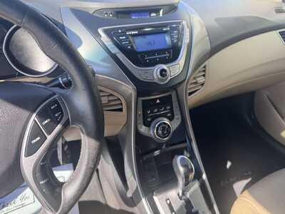 2013 Hyundai Elantra, $5795. Photo 8