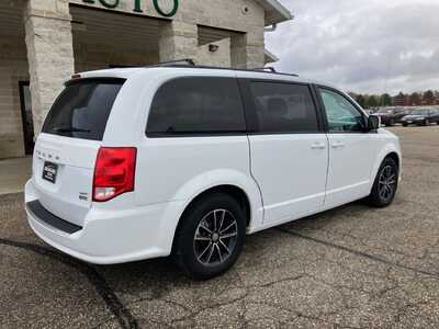 2018 Dodge Caravan, Grand, $9395. Photo 2