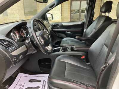 2018 Dodge Caravan, Grand, $9395. Photo 7