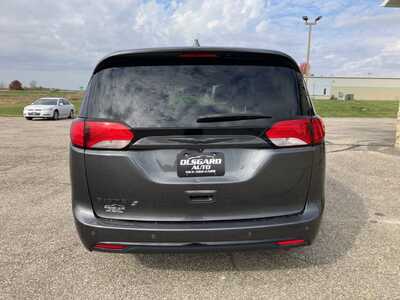 2019 Chrysler Pacifica, $10995. Photo 6