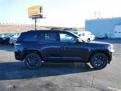 2024 Jeep Grand Cherokee, $56974. Photo 8