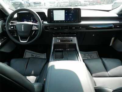 2025 Lincoln Aviator, $68706. Photo 10