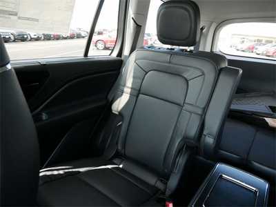 2025 Lincoln Aviator, $68706. Photo 12