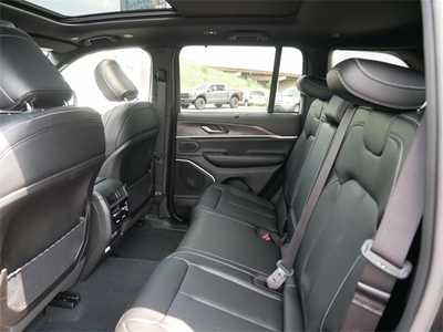 2024 Jeep Grand Cherokee, $53994. Photo 11