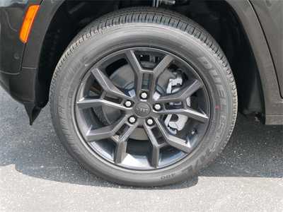 2024 Jeep Grand Cherokee, $53994. Photo 7