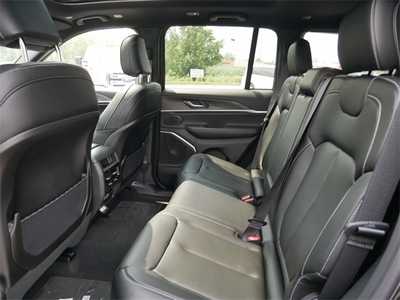 2024 Jeep Grand Cherokee, $51933. Photo 11