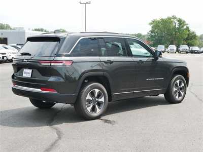 2024 Jeep Grand Cherokee, $51933. Photo 4