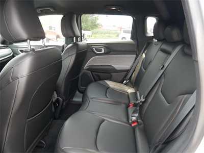 2024 Jeep Compass, $29827. Photo 11