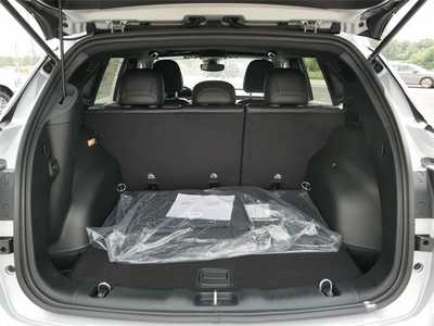 2024 Jeep Compass, $29827. Photo 12